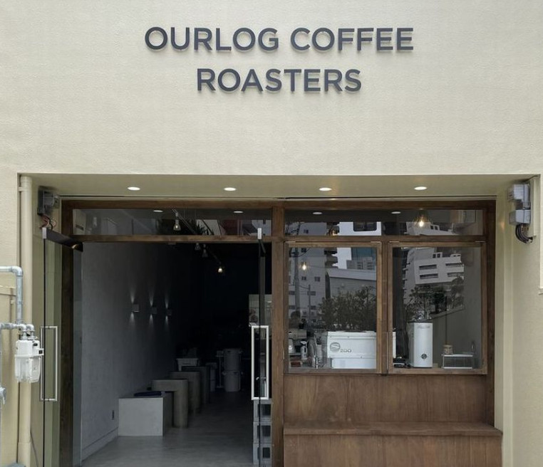 OURLOG COFFEE ROASTERS 나카자키초의 한국카페