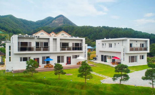 춘천 베뉴 풀빌라 (Chuncheon Venue Kids Poolvilla)