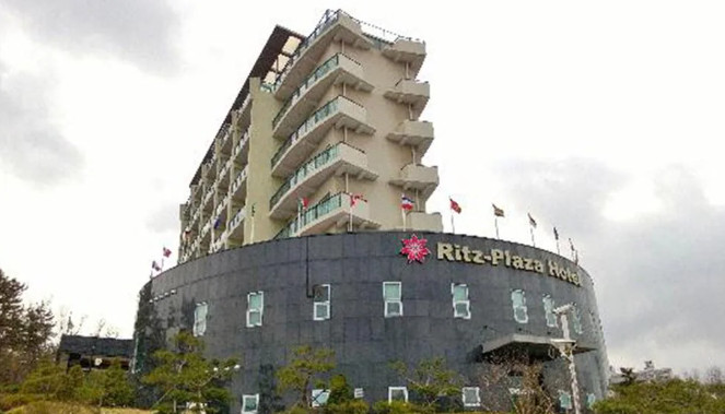 Ritz Plaza Hotel